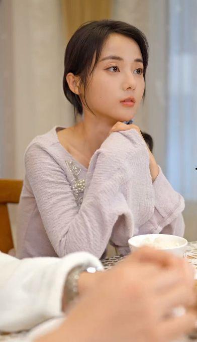 她靠弹幕翻身,她如何逆袭成为网络红人